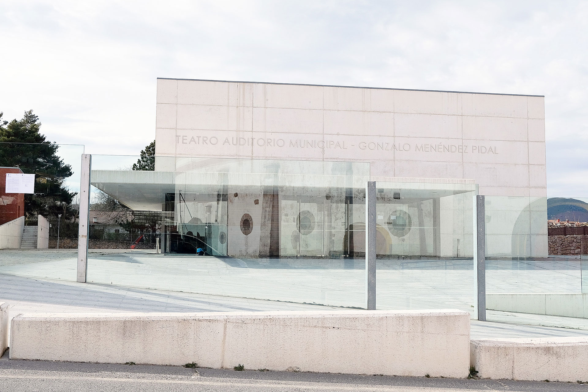 el espinar auditorio mendez pidal
