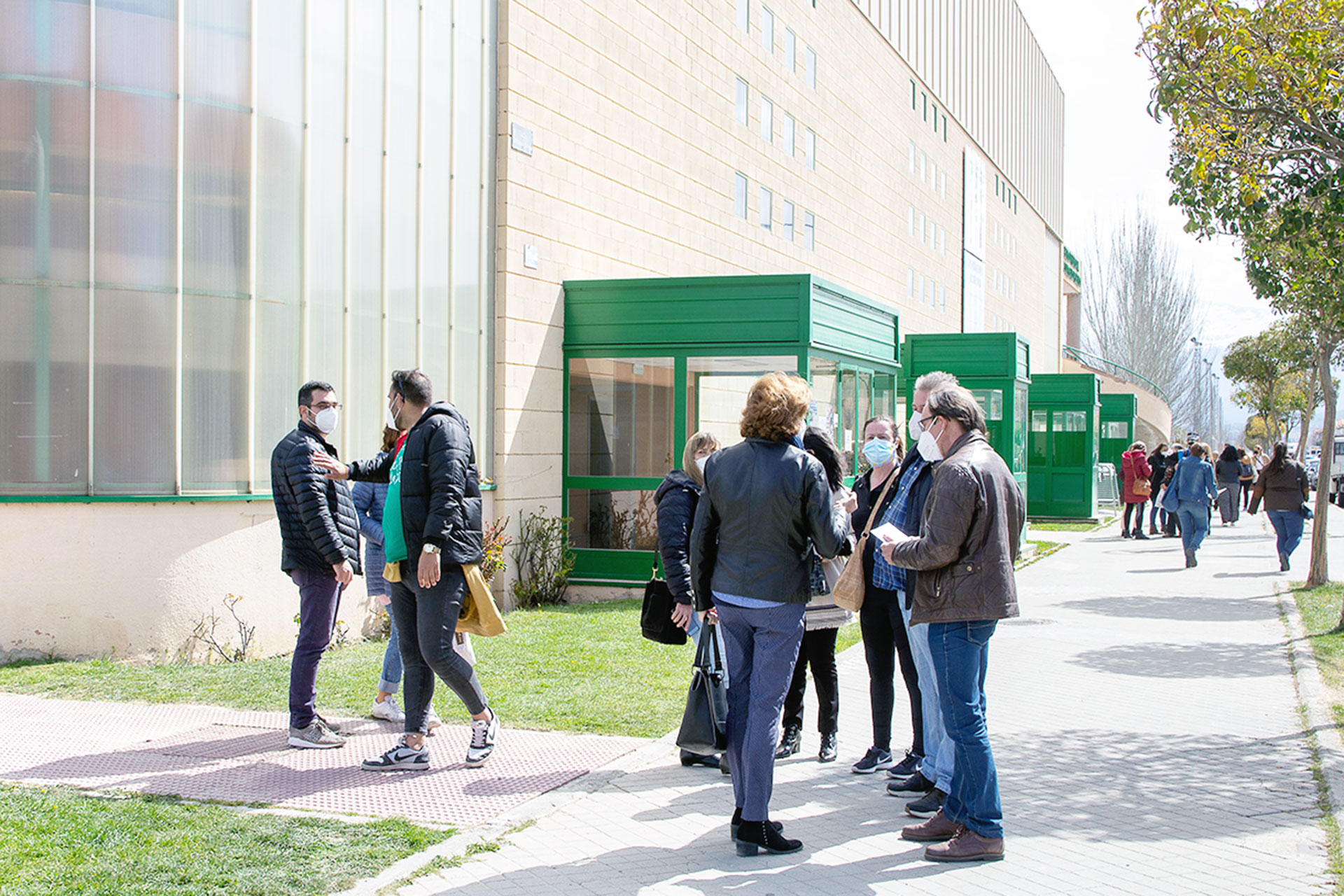 vacunacion profesores docentes pabellon pedro delgado 12