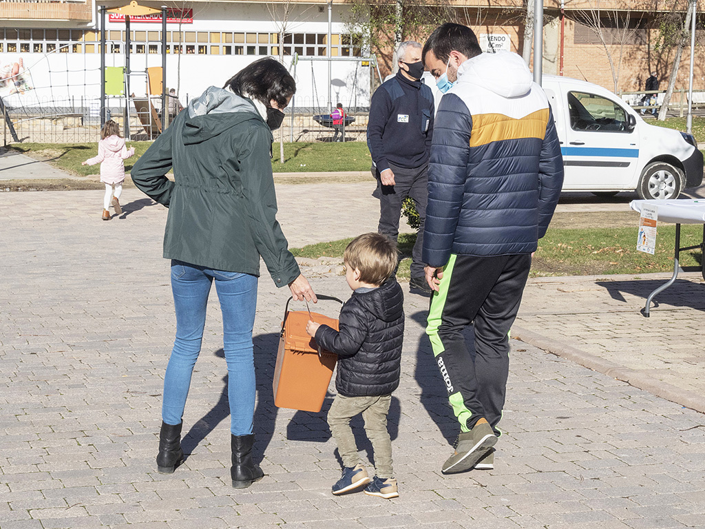Recogida de contenedores / KAMARERO