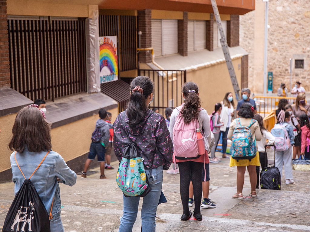 El alumnado puede participar en el concurso de carteles. / NEREA LLORENTE