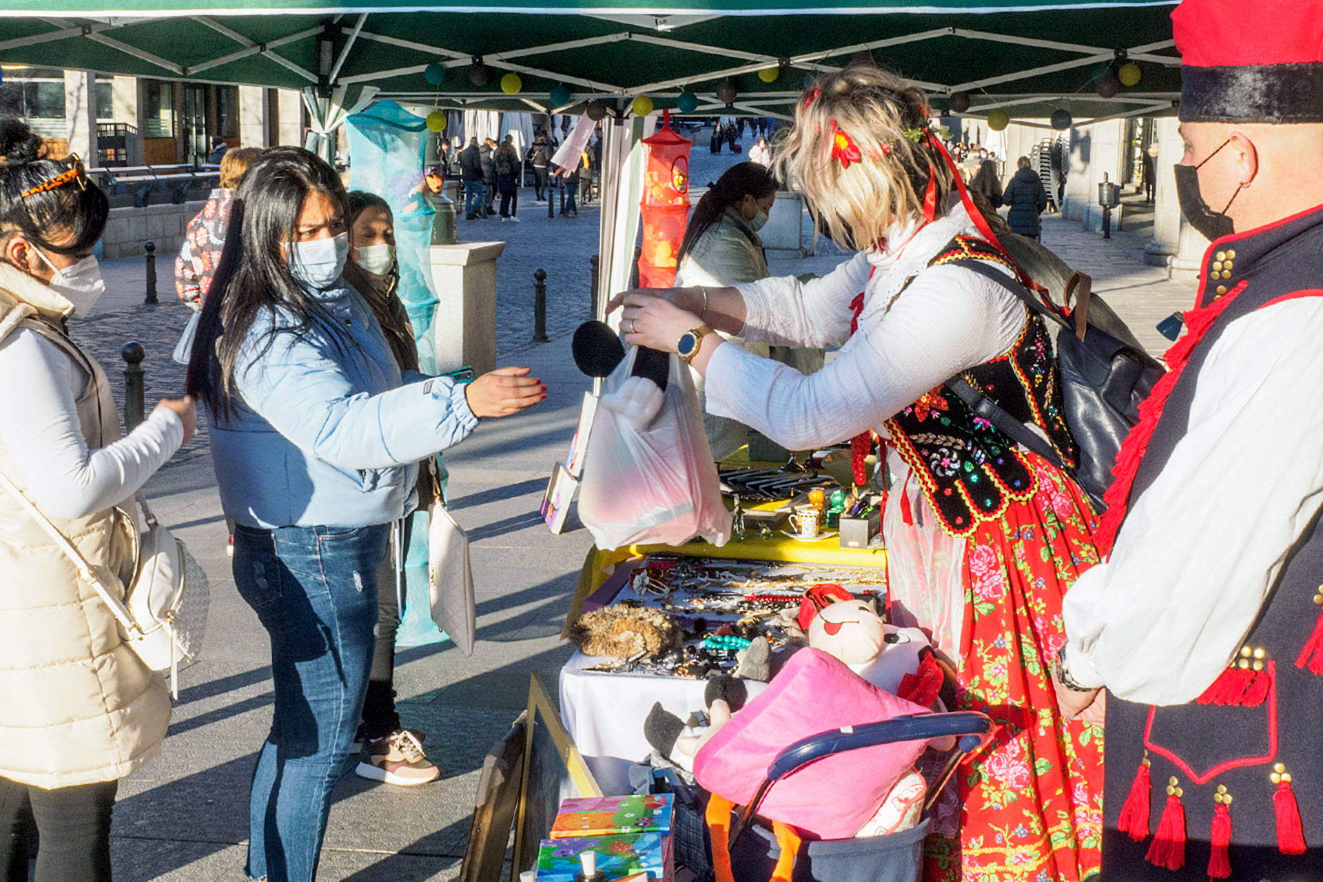 Asociacion Polaca Karol Wojtyla Mercadillo KAM7412