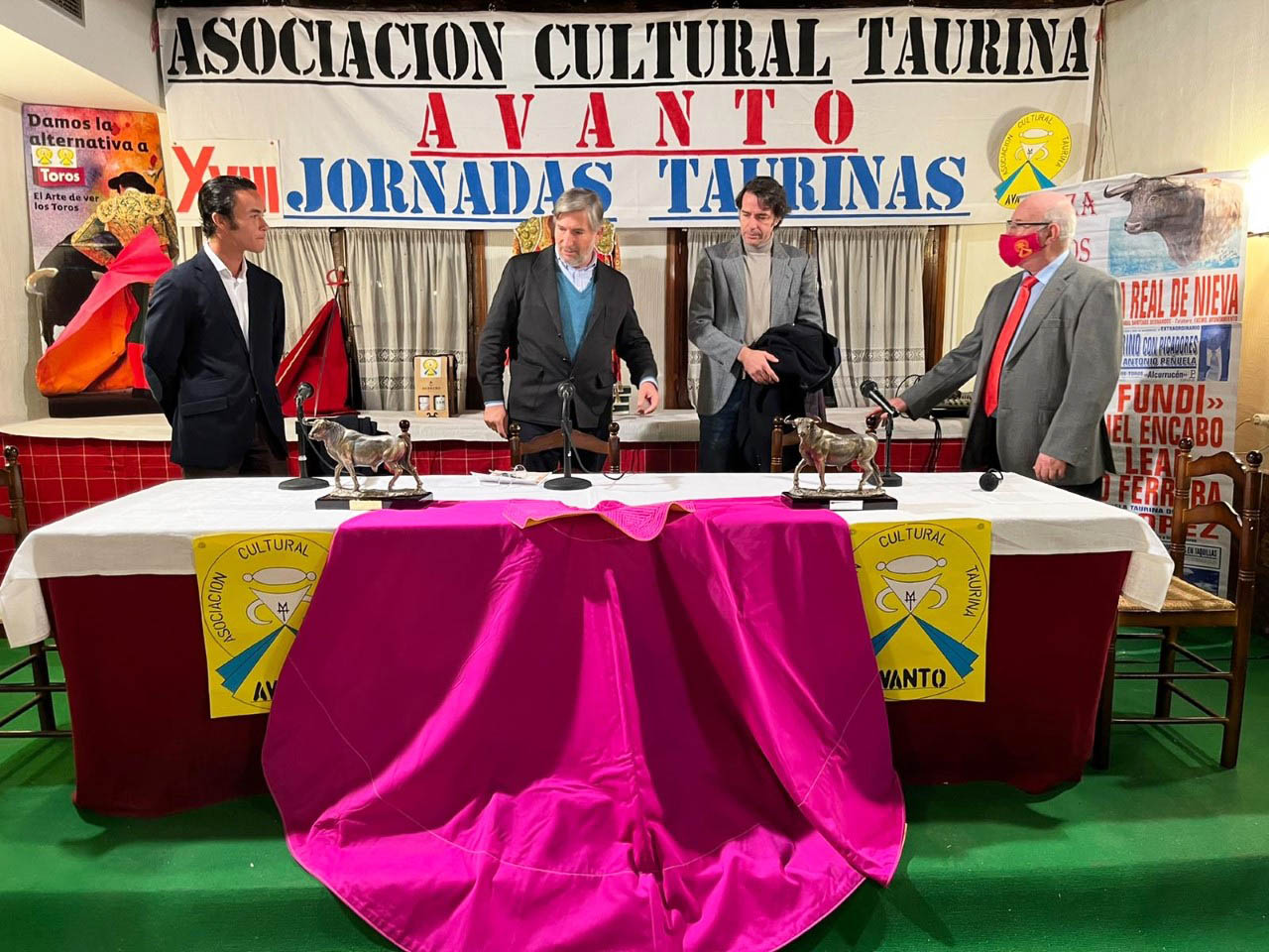 Toros Jose Ruiz Munoz Miguel Aranguren Uceda Leal Avanto Conferencias Taurinas