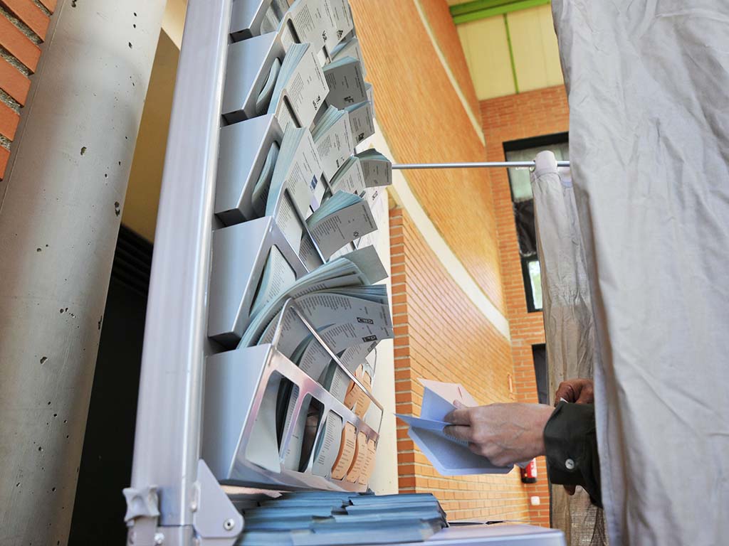 elecciones votaciones papeletas