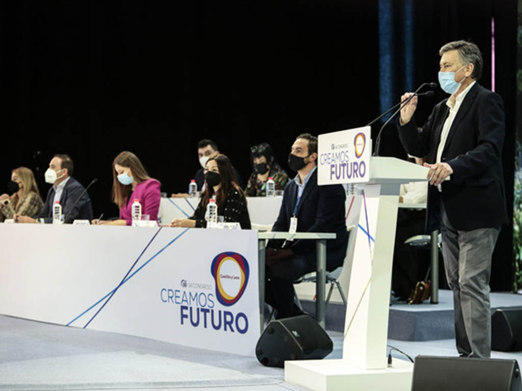 El secretario autonómico Francisco Vázquez, en el Congreso del Partido Popular de Castilla León. / CAMPILLO - ICAL