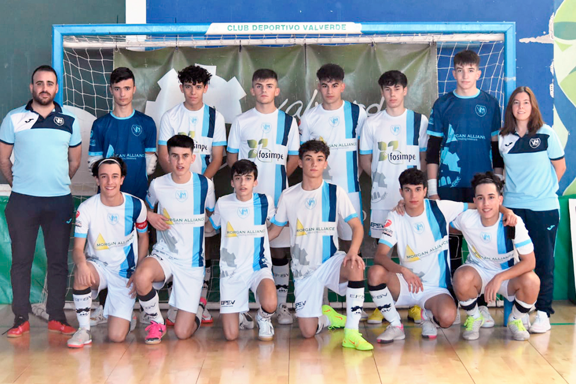 Plantilla juvenil de la EFS Valverde para la temporada 21/22./ EFE VALVERDE