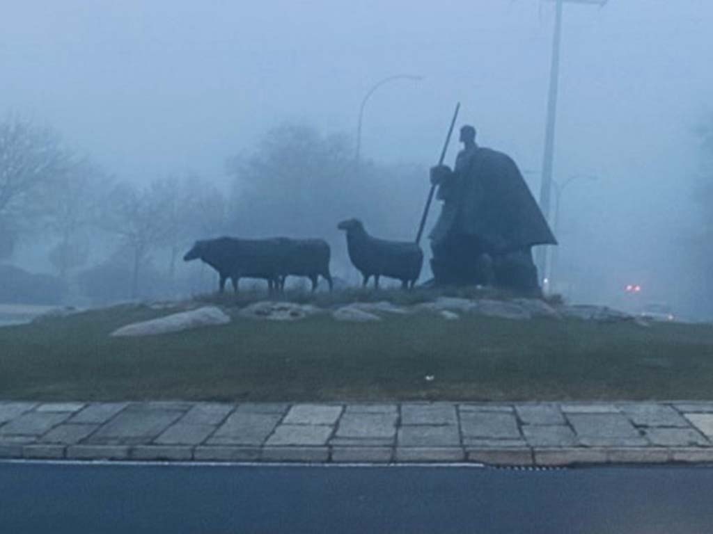 El Colegio de Arquitectos valora "positivamente" el PRAT de Las Lastras y el polígono de La Costanilla 3 rotonda el pastor segovia niebla meteorologia