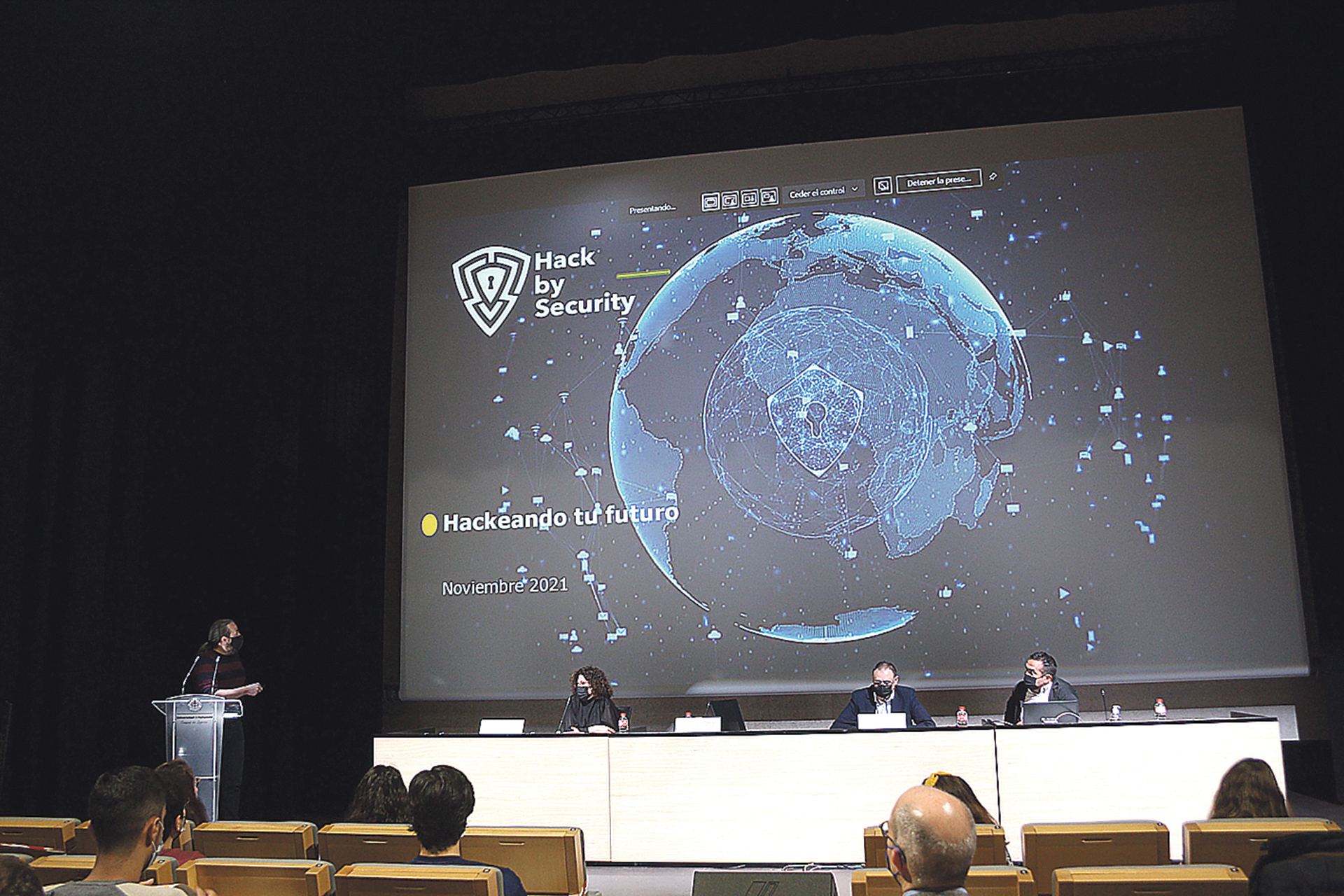 Intervención de HackbySecurity en la pasada edición del foro de empresas Conecta2. /E.A.