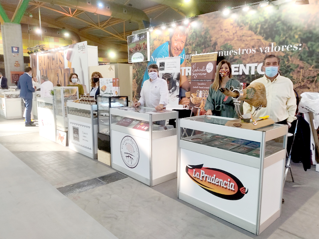 Socios de ‘Alimentos de Segovia’ participaron como expositores. / E.A.