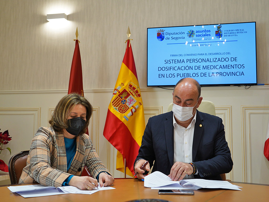 20220222 Firma convenio Colegio Farmaceuticos 7