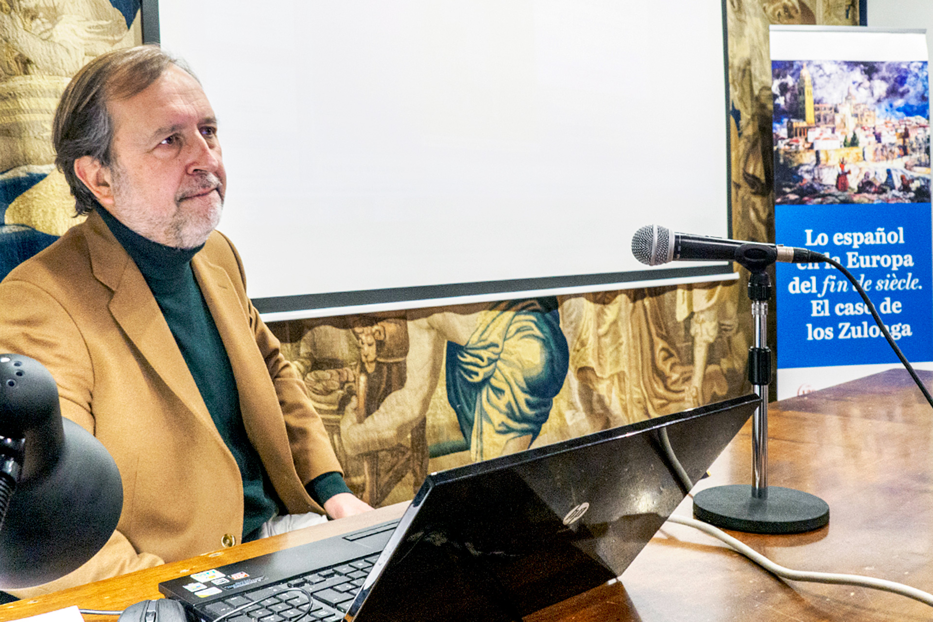 El director general de El Adelantado de Segovia, Ángel González Pieras, en la tercera conferencia del Foro. / KAMARERO