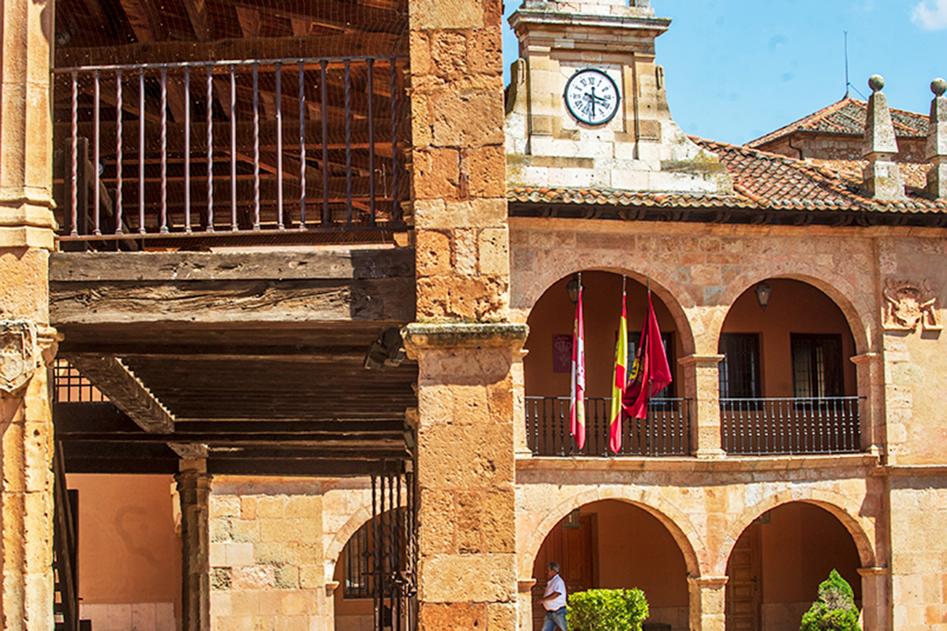 Ayllon Plaza Ayuntamiento KAM2775