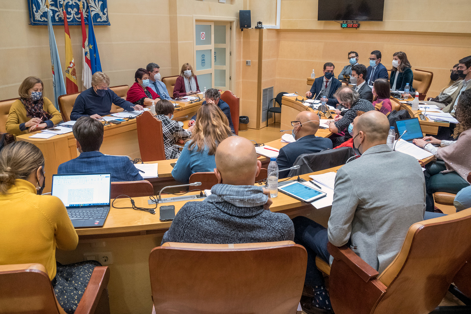 El pleno convocado el próximo 25 de febrero dirimirá las distintas opiniones sobre el programa económico presentado por el equipo de gobierno. / KAMARERO