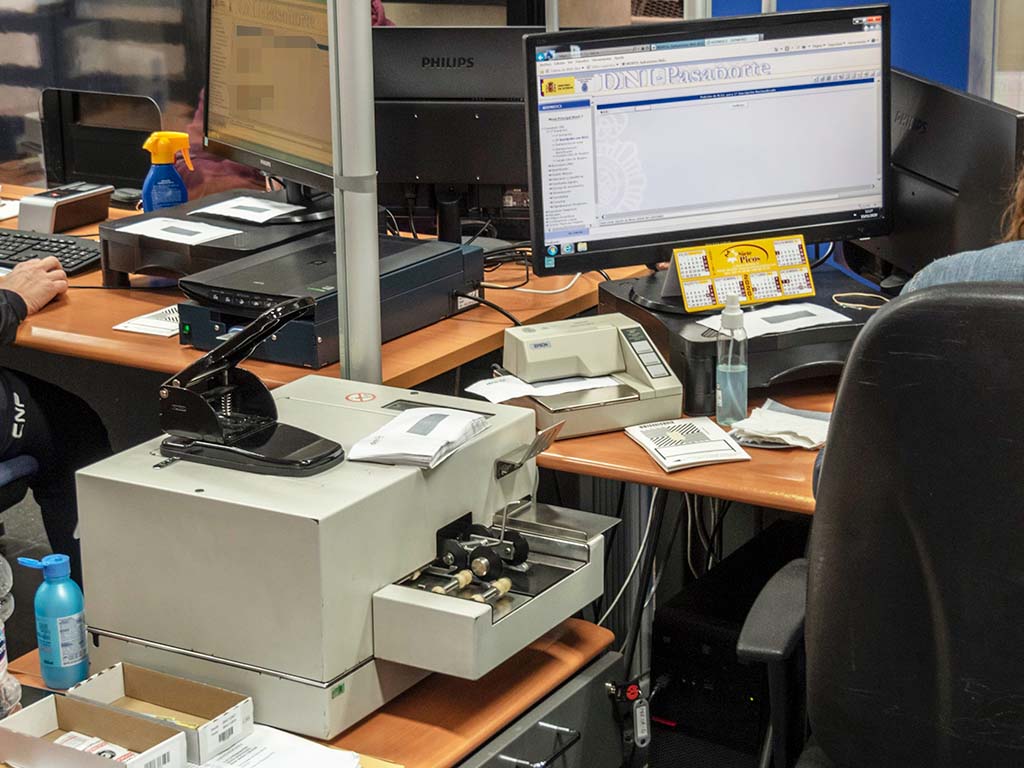 Oficina de Expedición del DNI en la Comisaría Provincial de Segovia. / KAMARERO