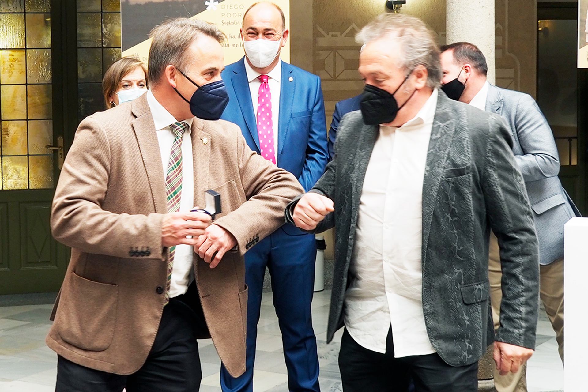 Diputacion Santa Rita Entrega Distinciones KAM4525