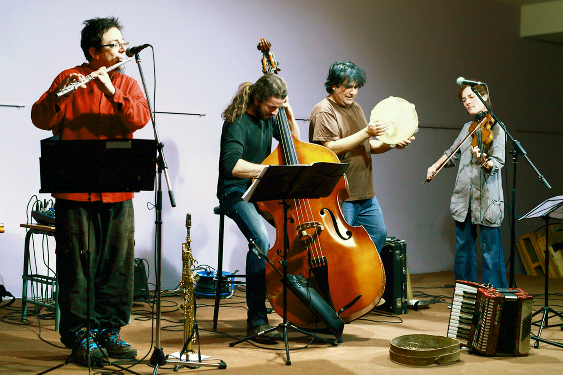 El Hombre Folkibero, en una reciente actuación. /KAMARERO