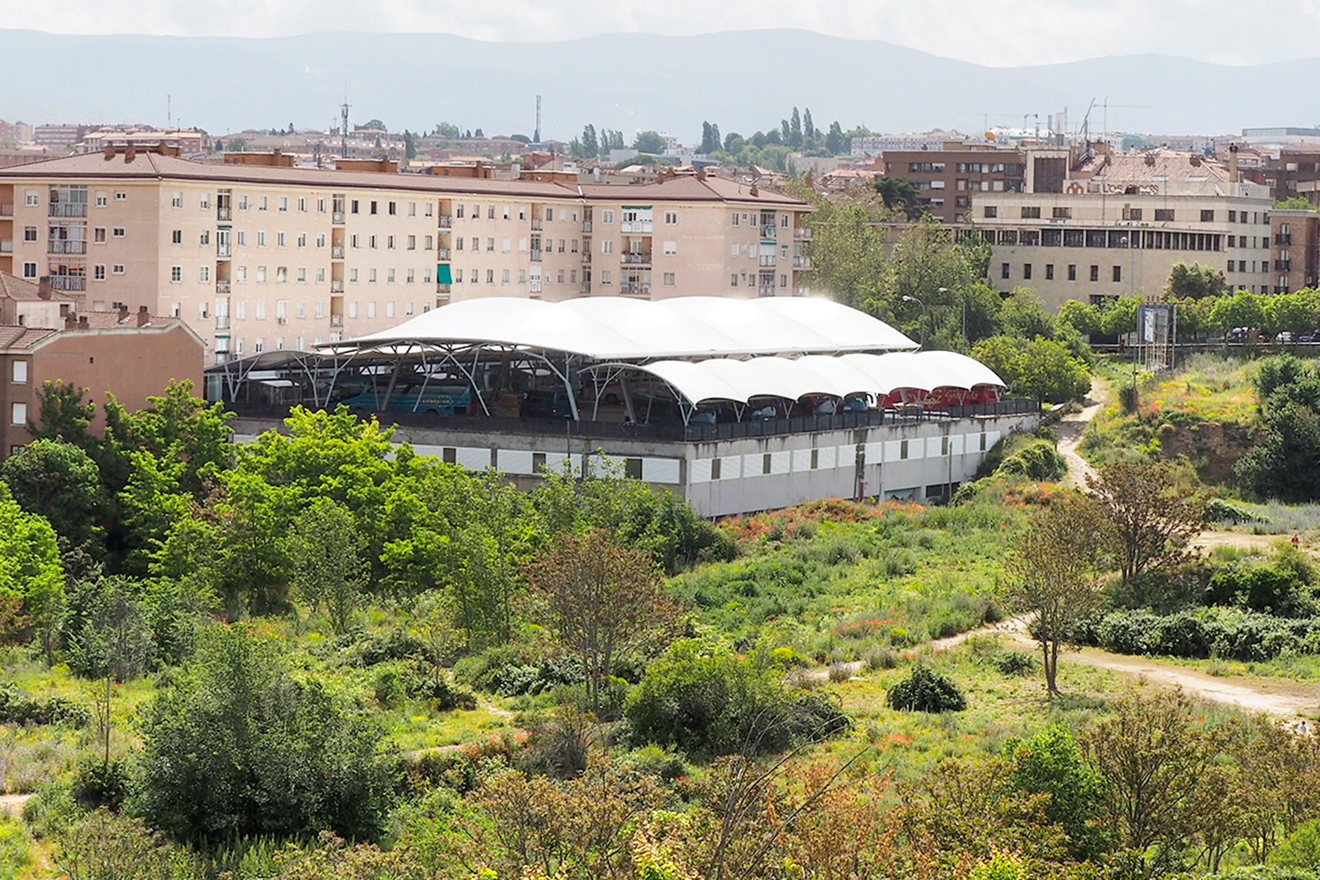 Estacion Autobuses Terrenos KAM6994