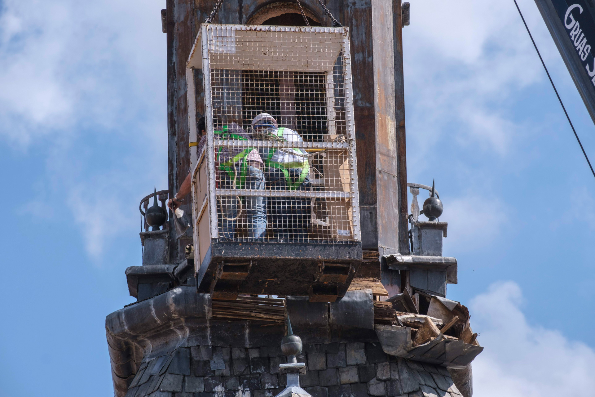 Intervención de seguridad en el chapitel en el año 2020. / Kamarero