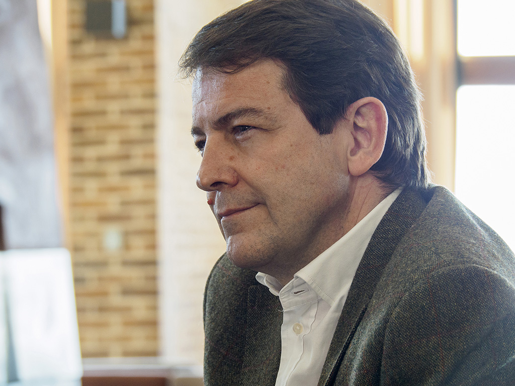 WEB 20220207 Elecciones Regionales PP Alfonso Fernandez Manueco Entrevista KAM0486