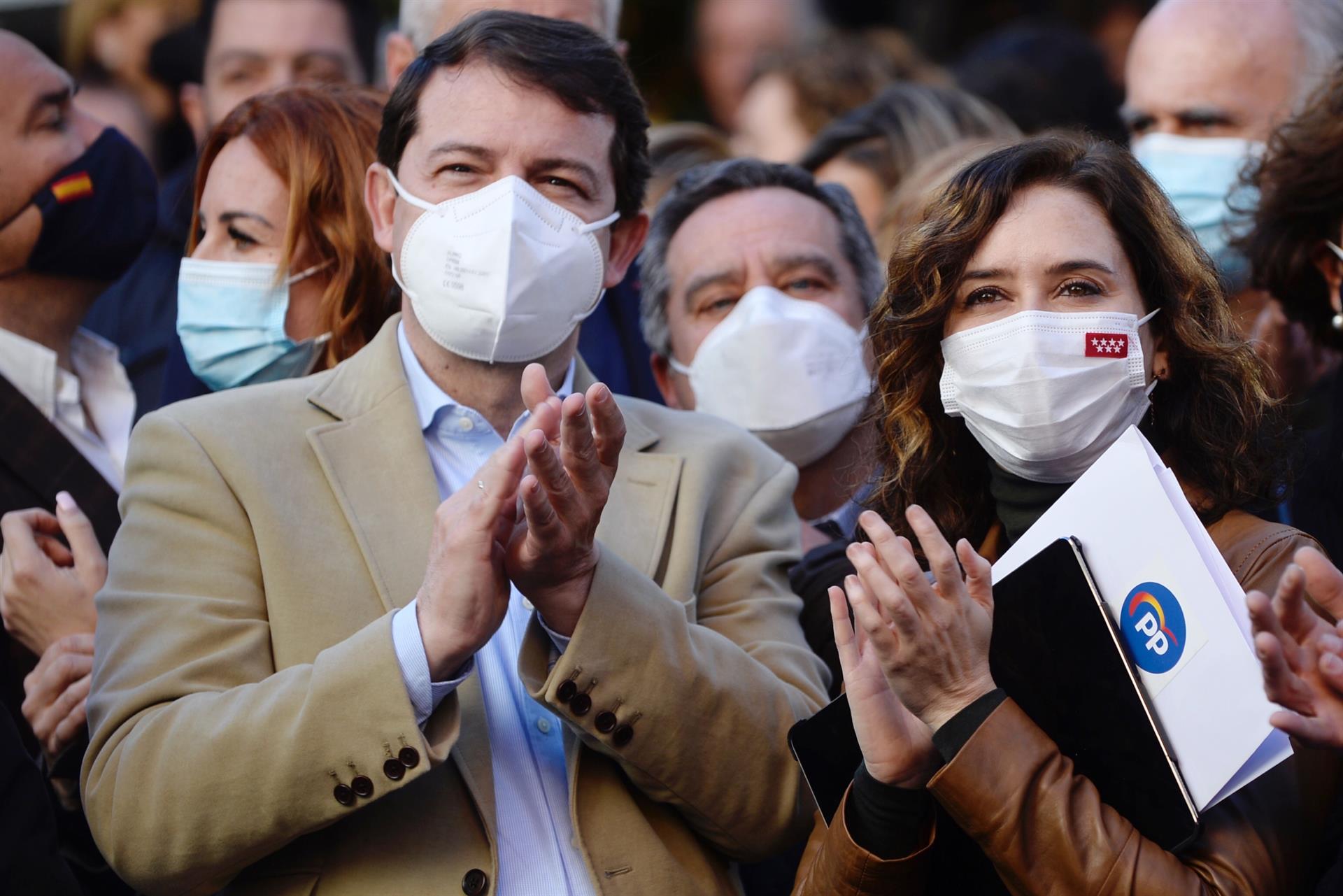 Mañueco se apoya en Ayuso: "Dime con quién andas y te diré quién eres" 1 e2e0d4a9b135f4aae69da7e38154b0ba7a36c7d2w