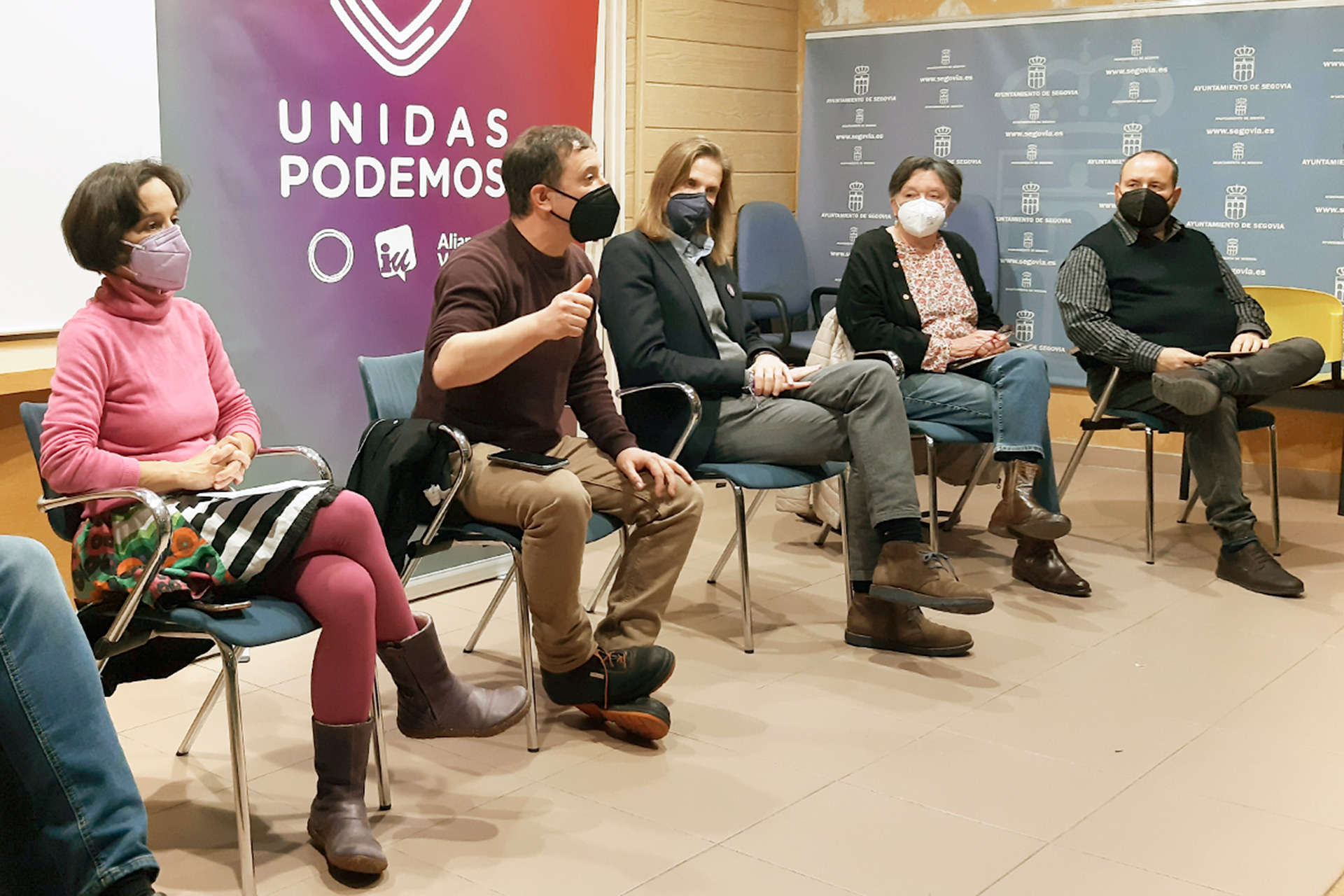 Fernández participó en un acto de campaña en Segovia, con el secretario de Estado de Derechos Sociales. / EFE