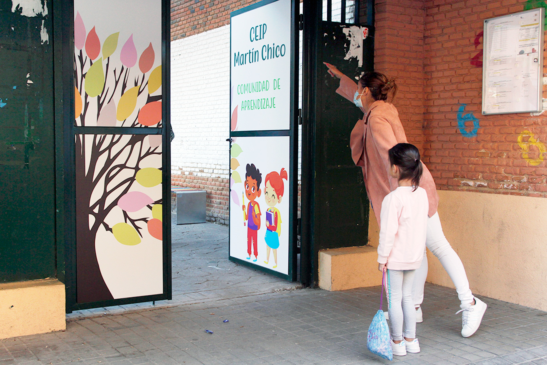 inicio curso escolar ceip martin chico y bus escolar 13