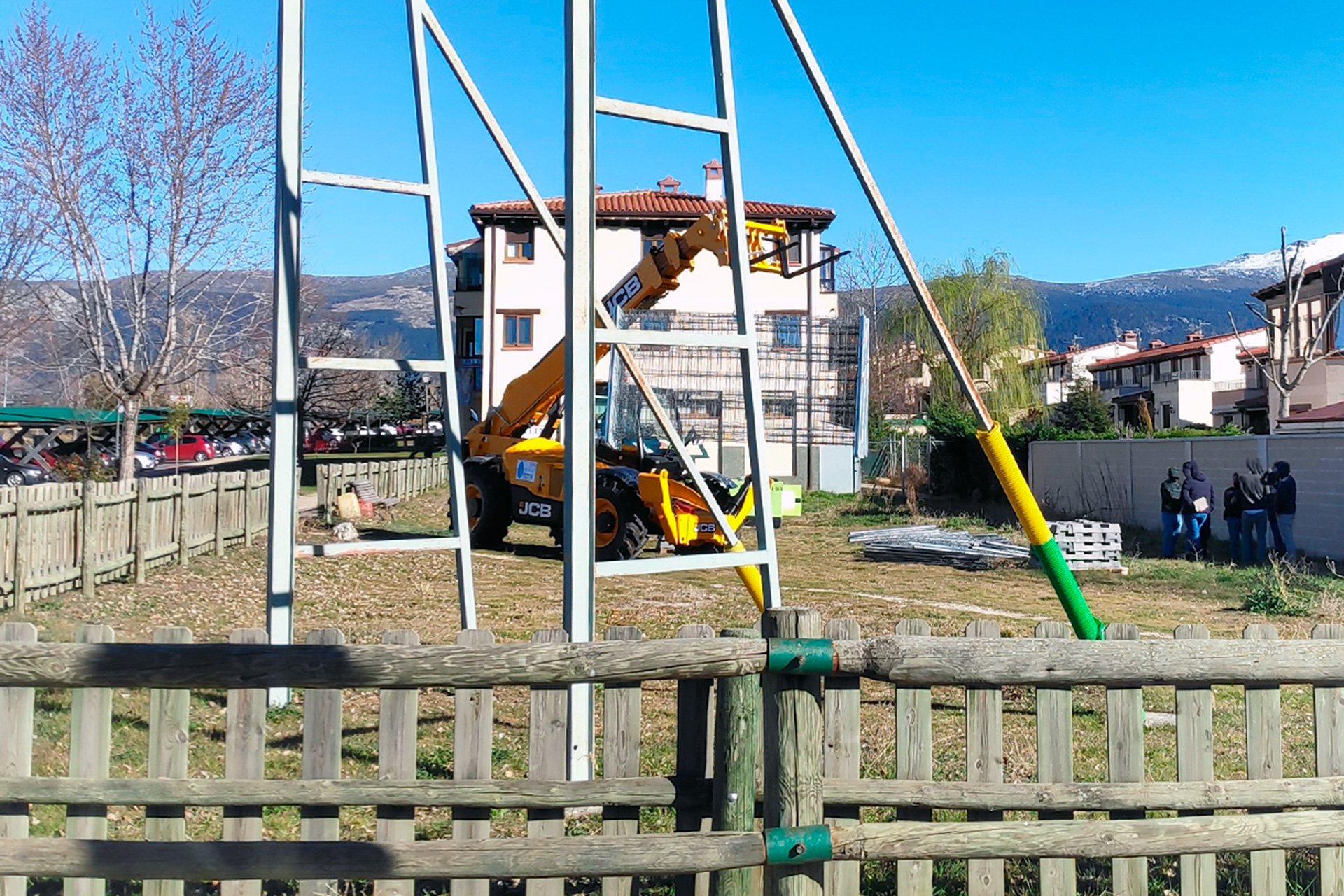 palazuelos parque robledo gasolinera obras
