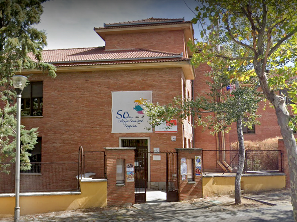 El centro podrá interponerse recurso potestativo de reposición o bien recurso contencioso-administrativo. /E. A.