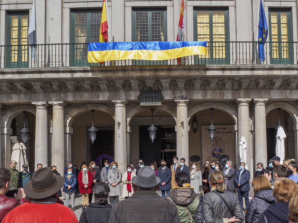 20220309 Ayuntamiento Guerra Ucrania Concentracion KAM6099