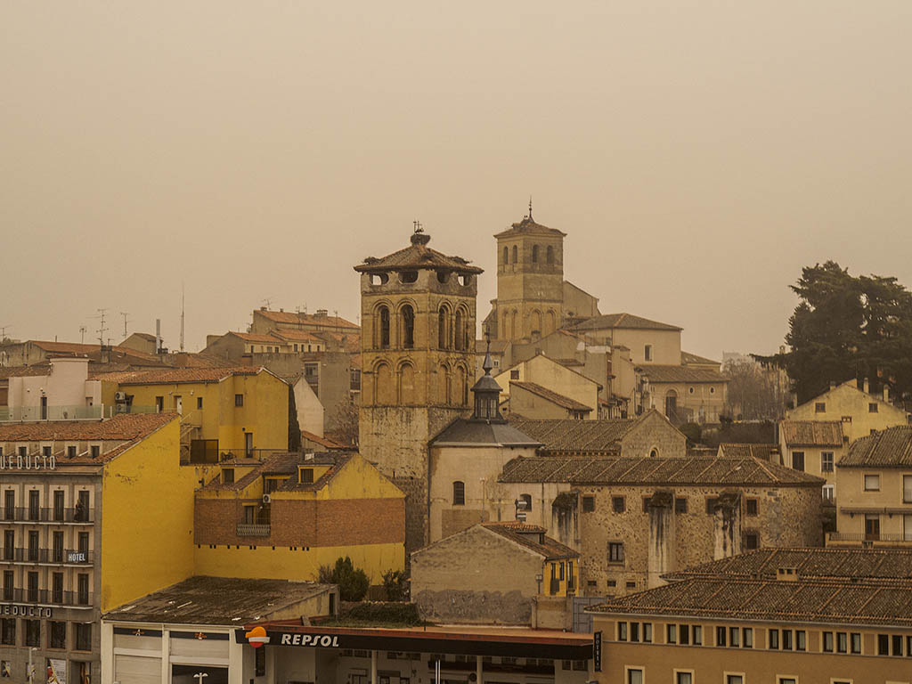 Nube de polvo sahariano, en Segovia. / KAMARERO