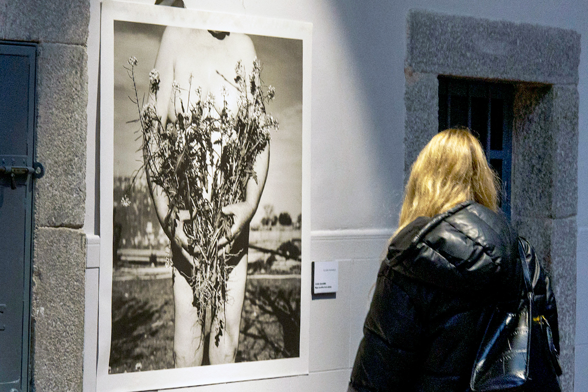 Las fotografías de Charo Guijarro abordan la seducción del cuerpo femenino natural, normalizado. / Kamarero