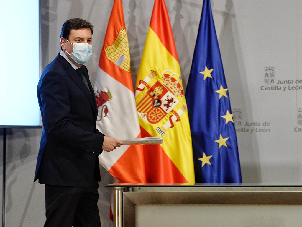 El consejero de Economía y Hacienda y portavoz en funciones, Carlos Fernández Carriedo. / EFE - NACHO GALLEGO