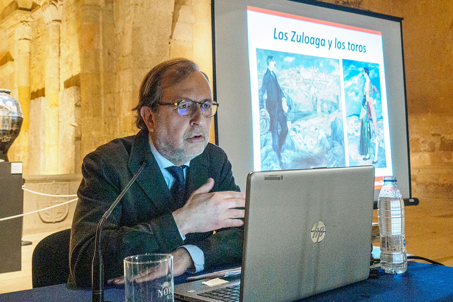 Durante su intervención, González Pieras hizo especial hincapié en el concepto “los torerillos ajiosfílicos”. / KAMARERO