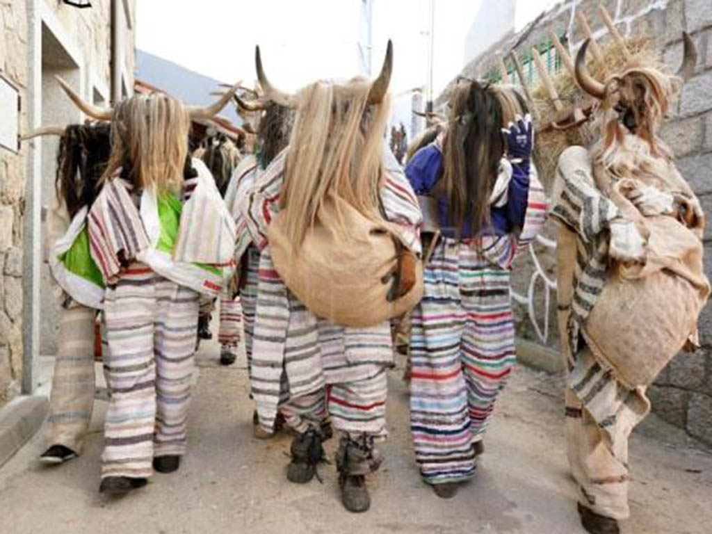 Cucurrumachos, de Navalosa (Ávila). / EFE