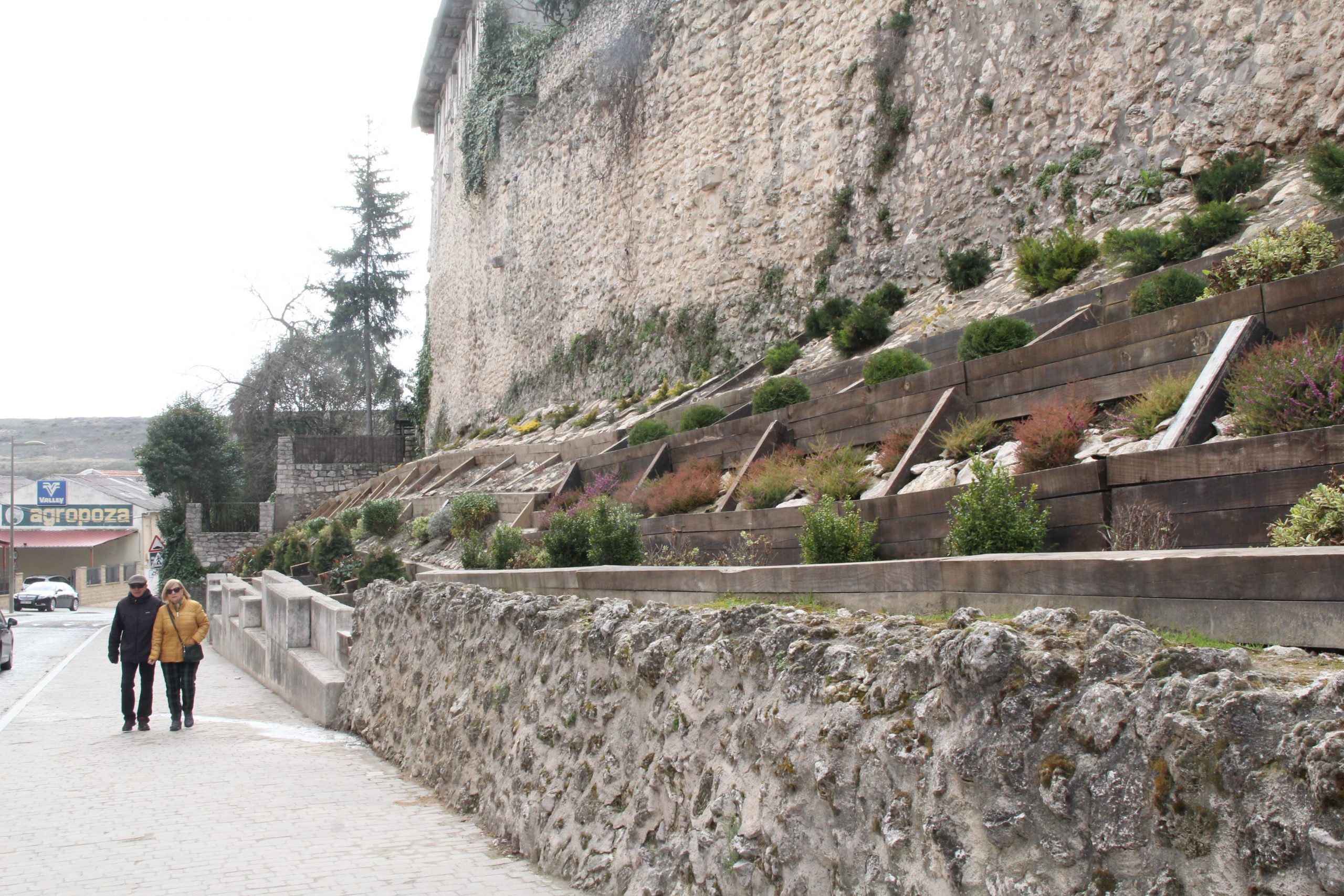 Imagen del talud de la calle Nueva una vez concluidos los trabajos. / C.N