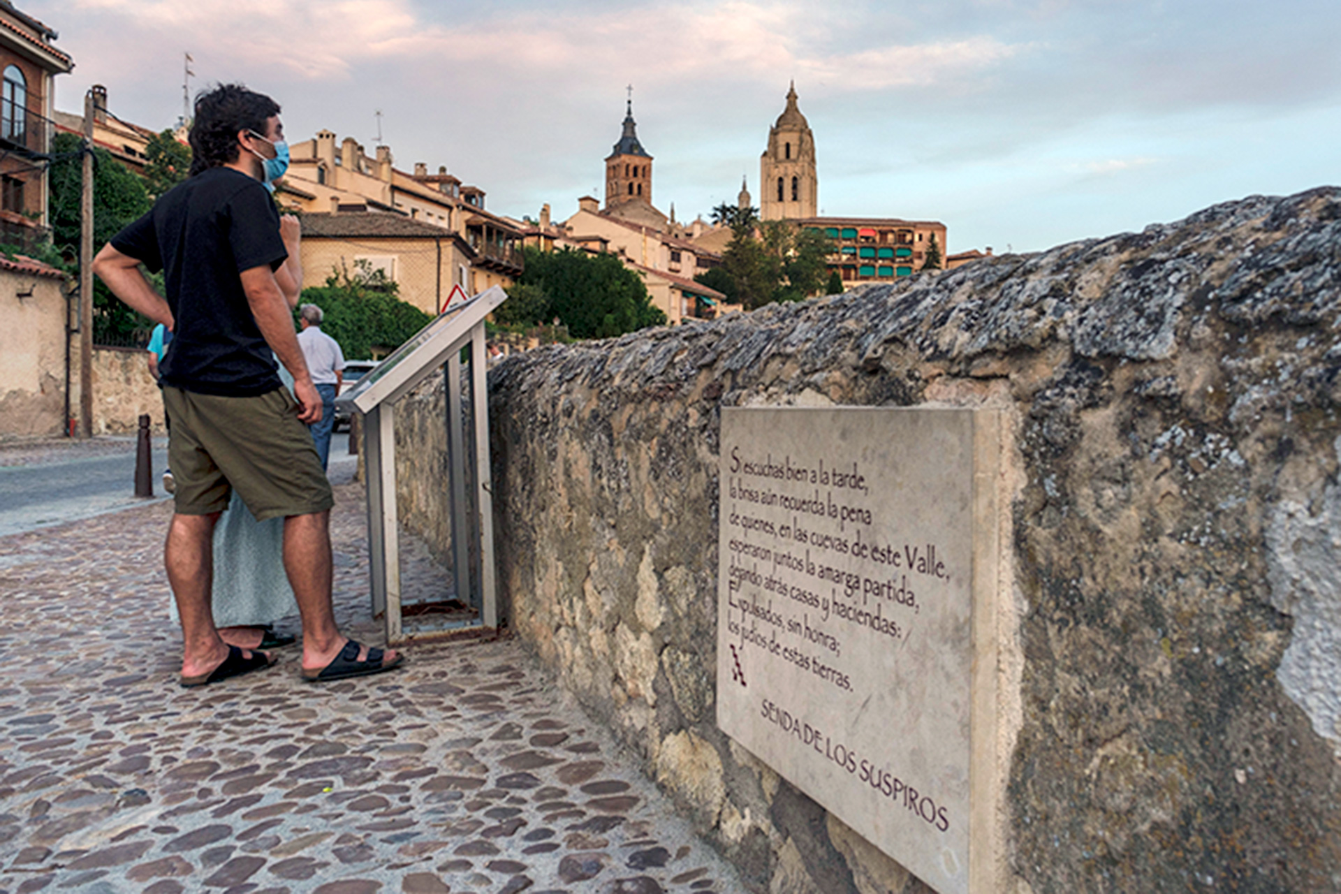 Senda Suspiros Turistas Catedral KAM8864
