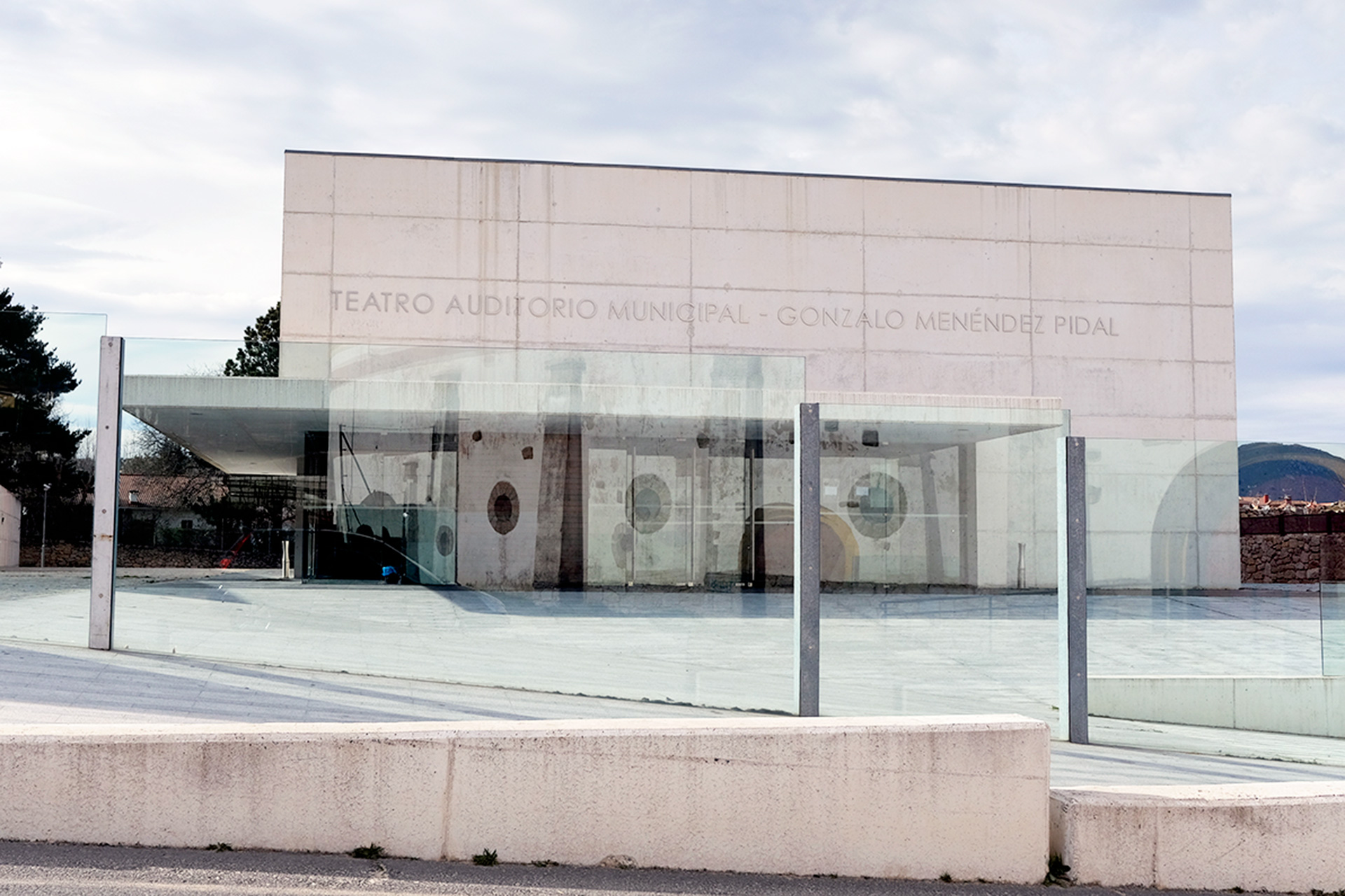 Teatro Auditorio Gonzalo Menéndez Pidal de El Espinar. /E.R.