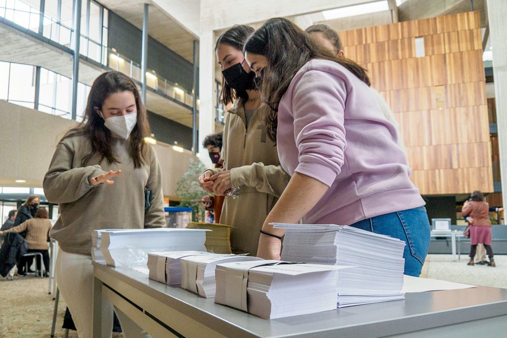 Votaciones en el campus María Zambrano. / KAMARERO