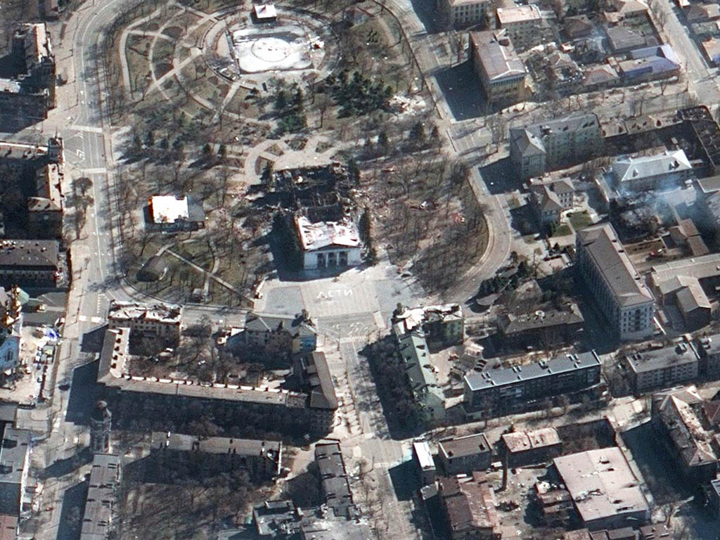 Vista de satélite de la asediada ciudad de Mariupol, en el sur de Ucrania. / EFE - EPA - MAXAR TECHNOLOGIES HANDOUT