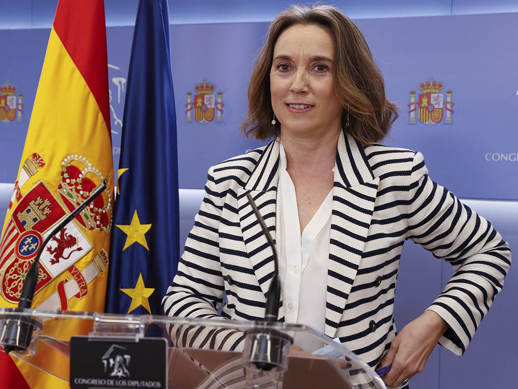 La portavoz del PP Cuca Gamarra, en el Congreso. / EFE - J.J. GUILLÉN