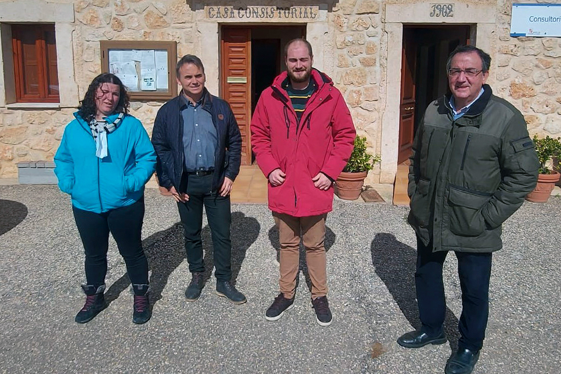 La alcaldesa junto al portavoz del PSOE en la Diputación. /EA