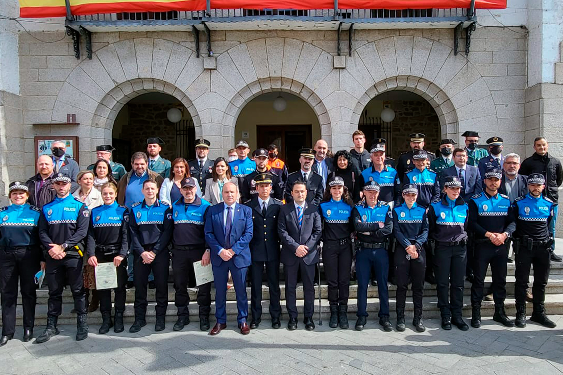 el espinar policia local fiesta 1