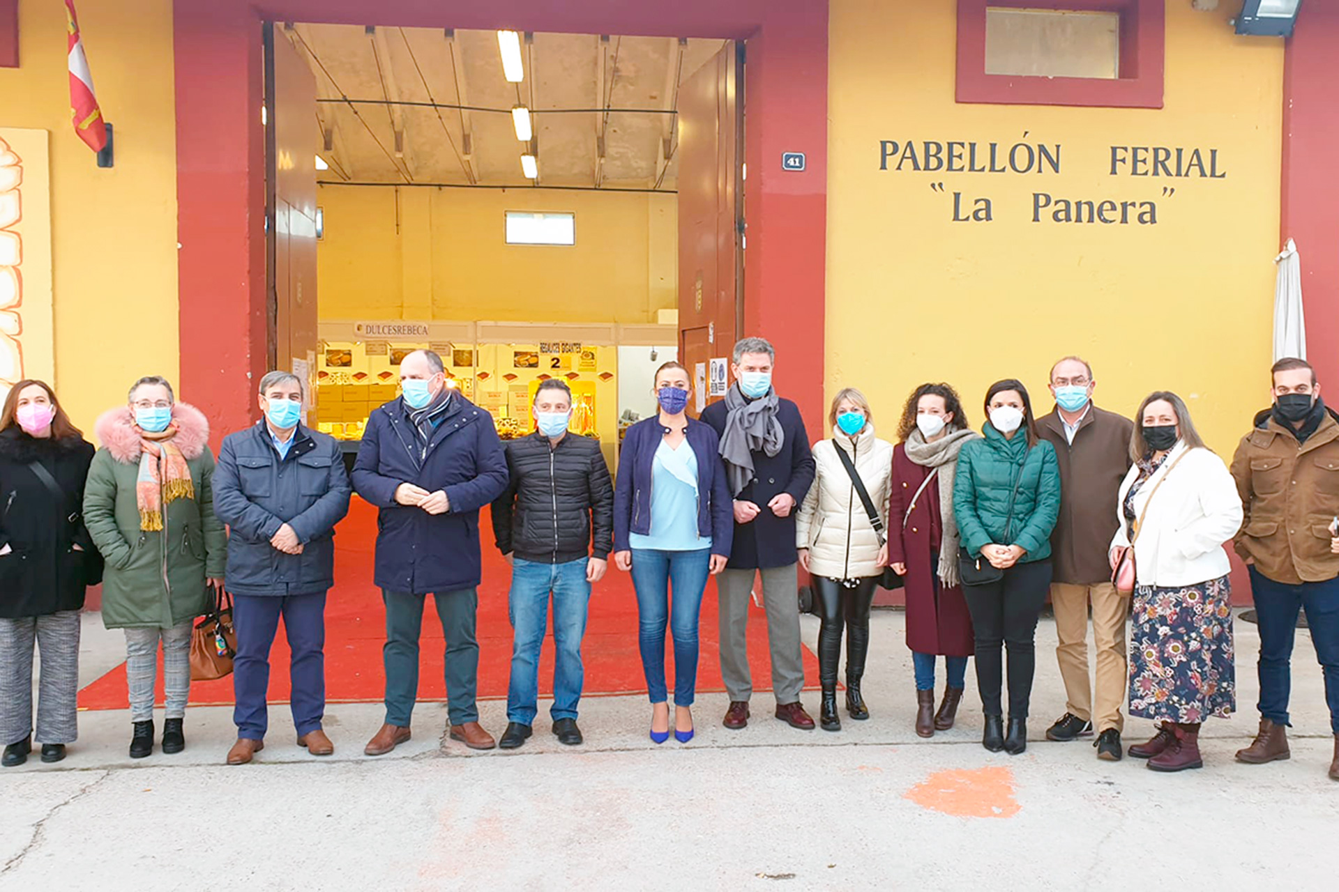 La delegada del Gobierno estuvo acompañada por las autoridades provinciales. /E.A.