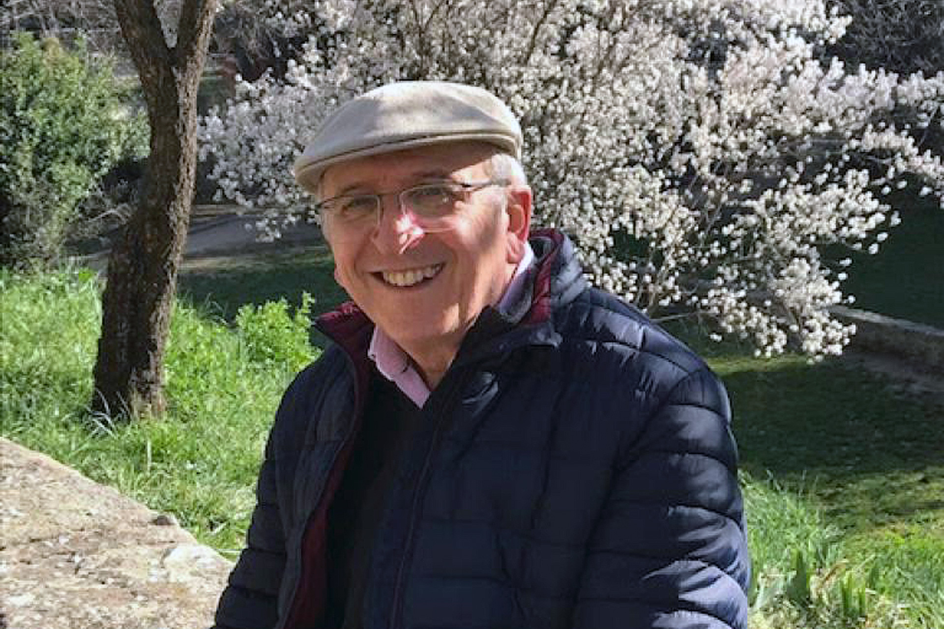 La vida en verso de un pediatra 1 García Velázquez sigue vinculado al Colegio de Médicos y a la Asociación Andrés Laguna. / E.A.