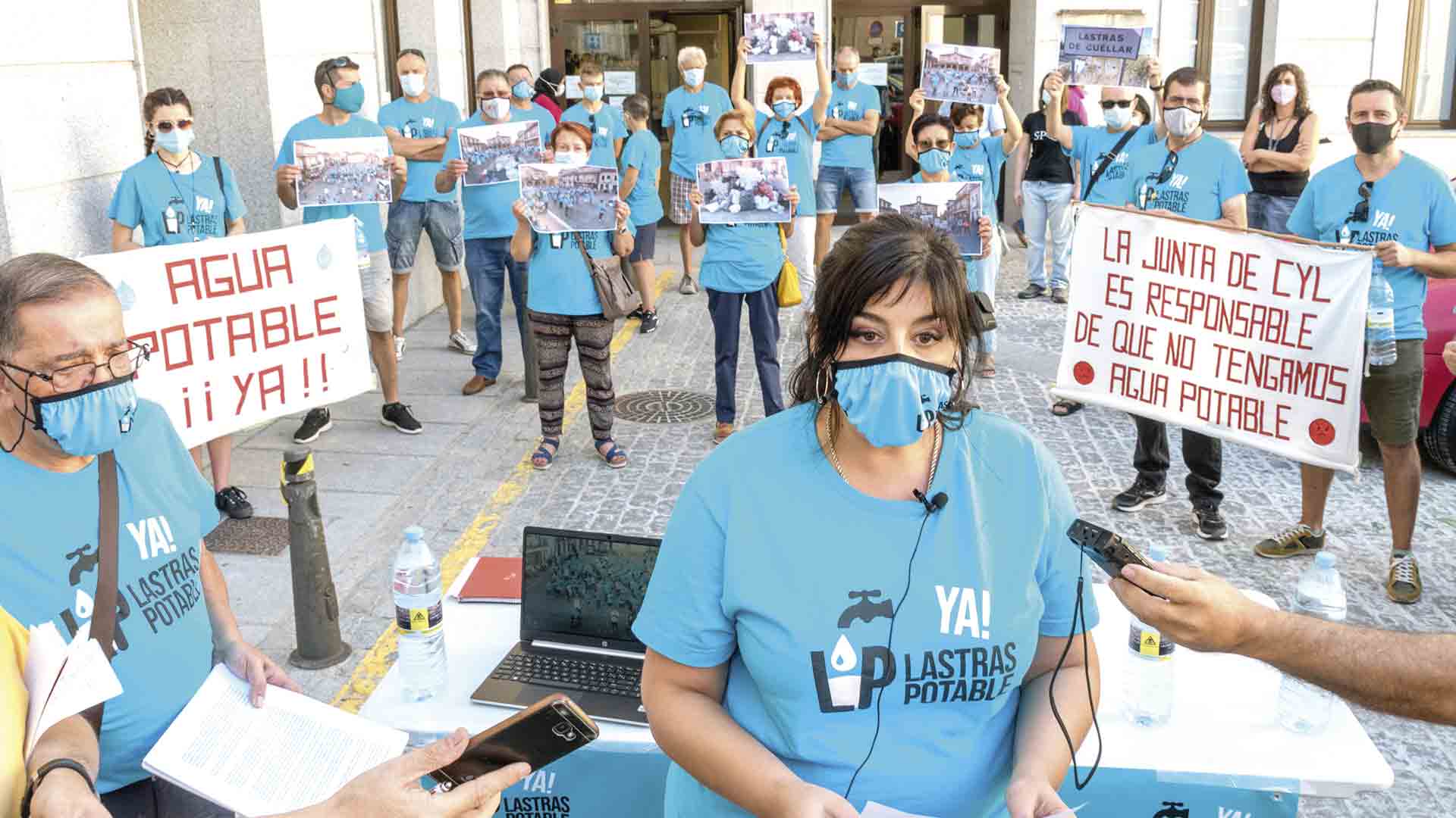 David contra Goliat 2.0 1 Concentración en Lastras de Cuéllar por el agua potable.