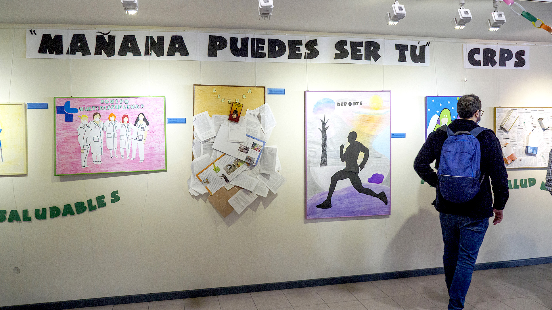 Exposición de trabajos realizados por usuarios del Centro de Rehabilitación Psicosocial. / KAMARERO