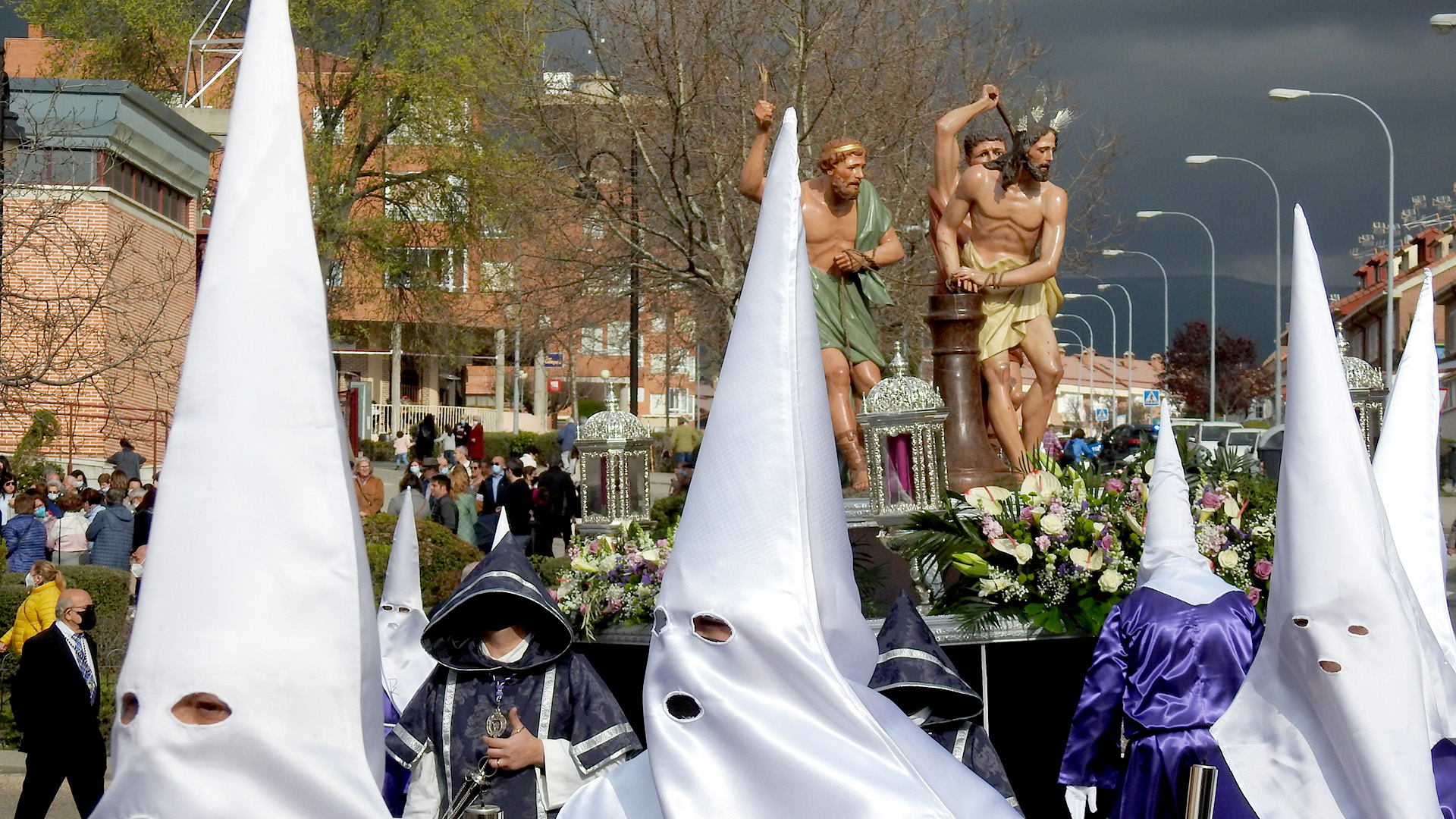 El paso de La Flagelación, a la salida de Nueva Segovia./M.GALINDO