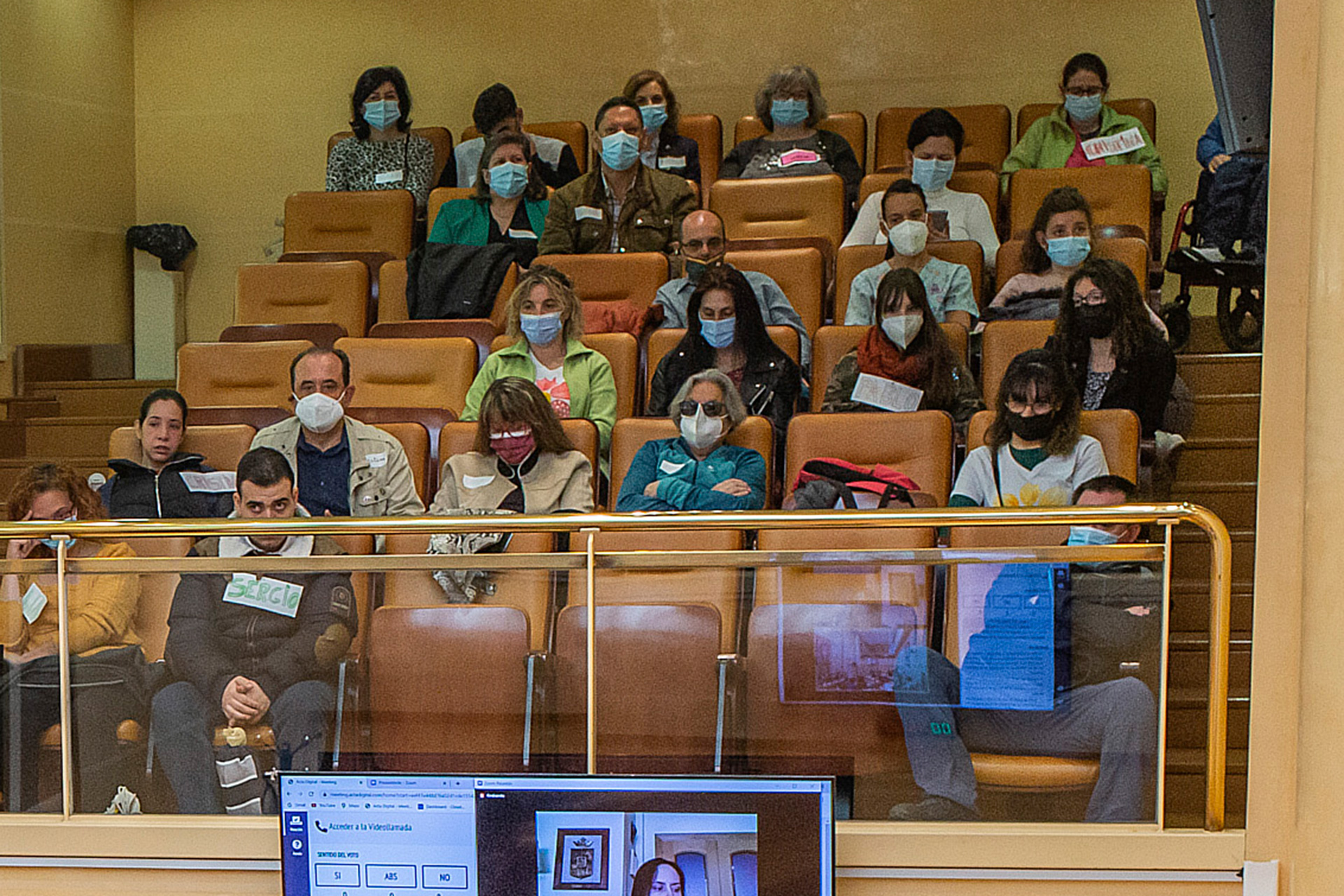 Integrantes de ASPACE asistieron al pleno municipal./N. LLORENTE