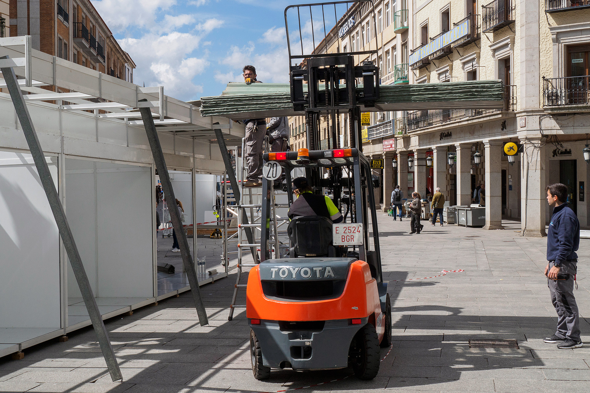 la Feria Nacional de Artesanía