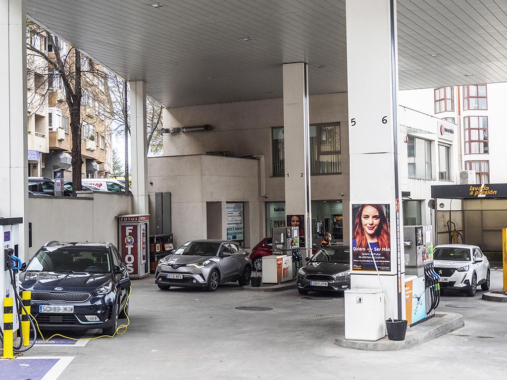 Una gasolinera, en Segovia. / KAMARERO