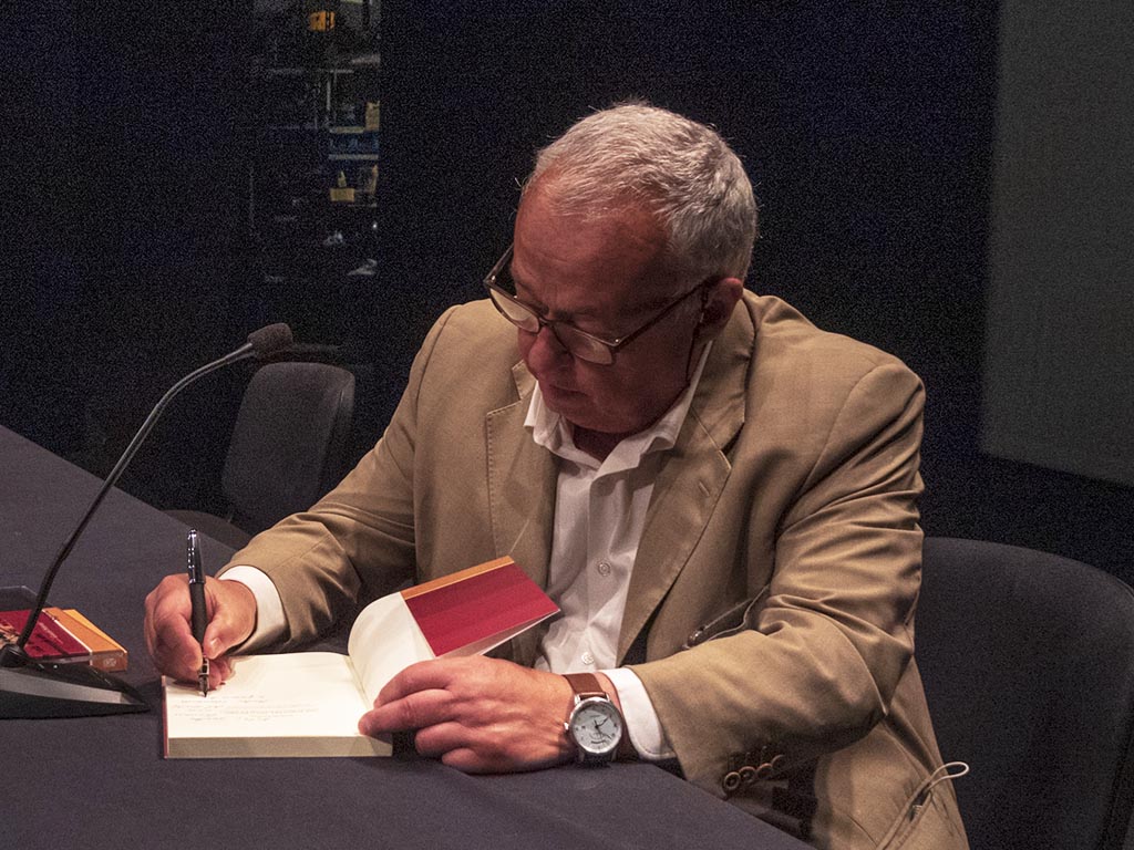 Gonzalo Santonja. / KAMARERO